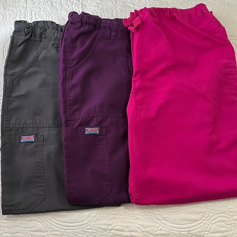 Cherokee WorkWear
Women's Flare Leg
Drawstring Scrub Pants (3) Medium - Picture 5 of 7